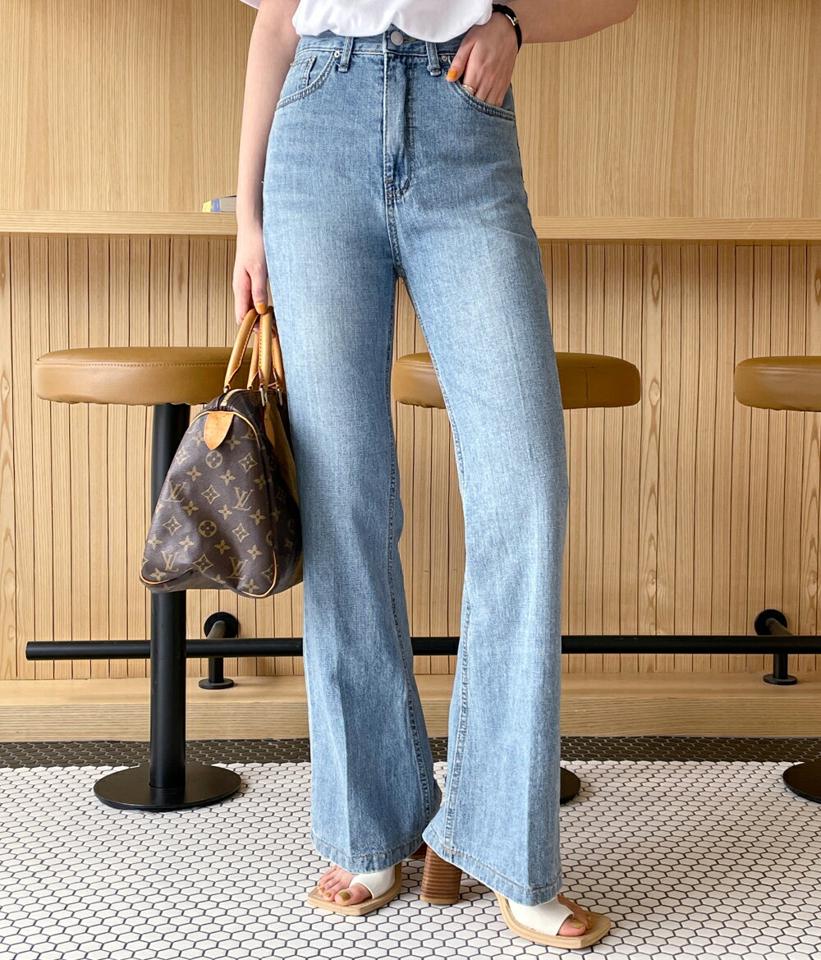 ハイウエストセンタープレスフレアデニムパンツ・全1色・t66906 レディース 【pt】韓国ファッション ボトムス ロング ロングパンツ デニム デニムパンツ ハイウエスト センタープレス フレア シンプル カジュアル 春 秋