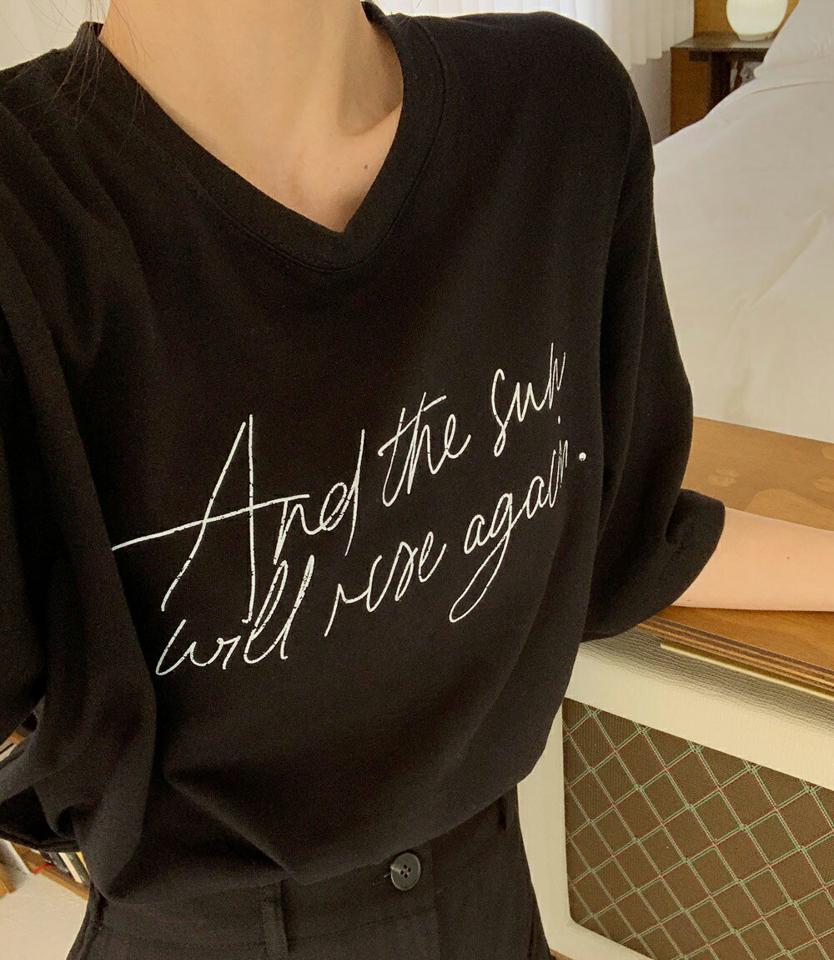 レタリングサイドスリットTシャツ・全3色・t00411 レディース 【tops】韓国ファッション トップス Tシャツ 大人 半袖 ラウンドネック ルーズ レタリング スリット コットン シンプル ピンク フェミニン カジュアル 夏 春 秋