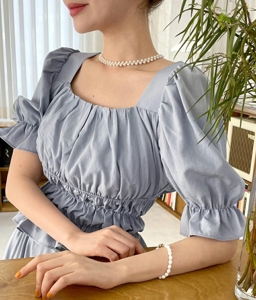 スクエアシャーリングブラウス・全3色・t00436 レディース 【bl】韓国ファッション トップス ブラウス 半袖 スクエアネック シャーリング クロップド丈 パフスリーブ かわいい 可愛い シンプル カジュアル フェミニン 夏 春 秋