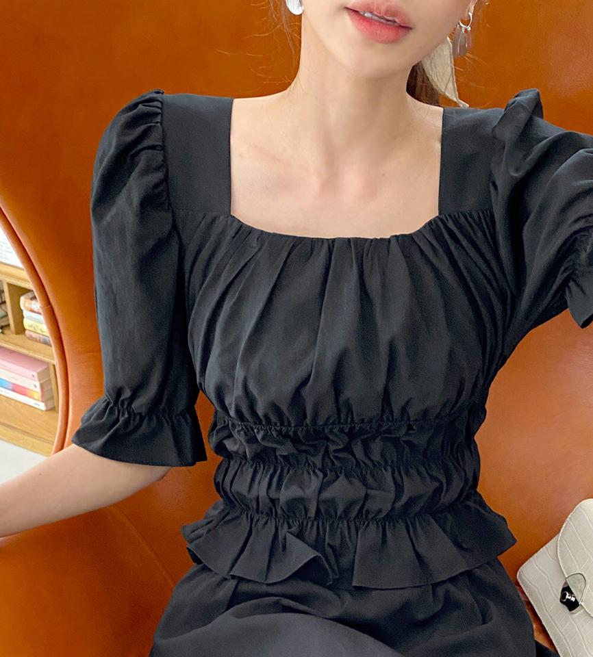 スクエアシャーリングブラウス・全3色・t00436 レディース 【bl】韓国ファッション トップス ブラウス 半袖 スクエアネック シャーリング クロップド丈 パフスリーブ かわいい 可愛い シンプル カジュアル フェミニン 夏 春 秋