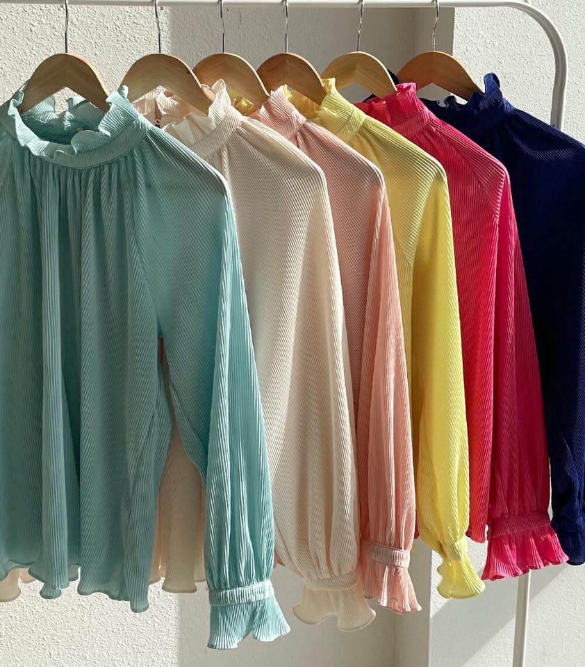 フリルハイネックプリーツブラウス・全7色・b72028 レディース 【bl】トップス ブラウス 長袖 プリーツ ハイネック フリル パステル カラーアイテム フェミニン 単色 シンプル ギャザー オフィスカジュアル 春 秋 韓国ファッション ハイホリHIHOLLI