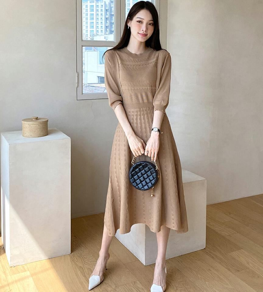 パンチングAラインニットワンピース・全3色・b72040 レディース 【ops】ワンピース ミディ丈 ミディワンピース 七分丈 ニット Aライン フレア シンプル 単色 フェミニン メリハリ 春 秋 韓国ファッション ハイホリHIHOLLI