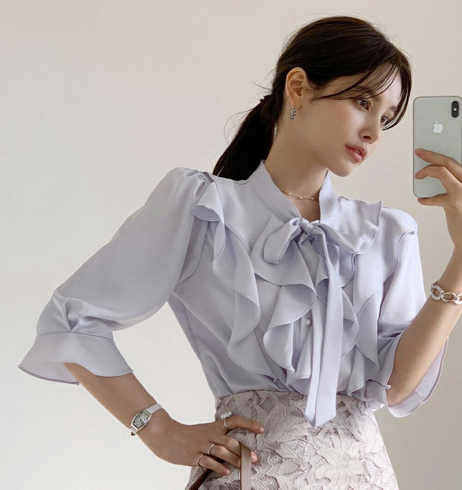 【10%OFF】フリルリボンシルキーブラウス・全4色・t71905 レディース 【bl】トップス ブラウス 七分袖 7分袖 七分丈 フリル パールボタン ハーフネック フェミニン きれいめ 学校行事 パステル オフィスカジュアル 春 秋 韓国ファッション ハイホリHIHOLLI blsセール