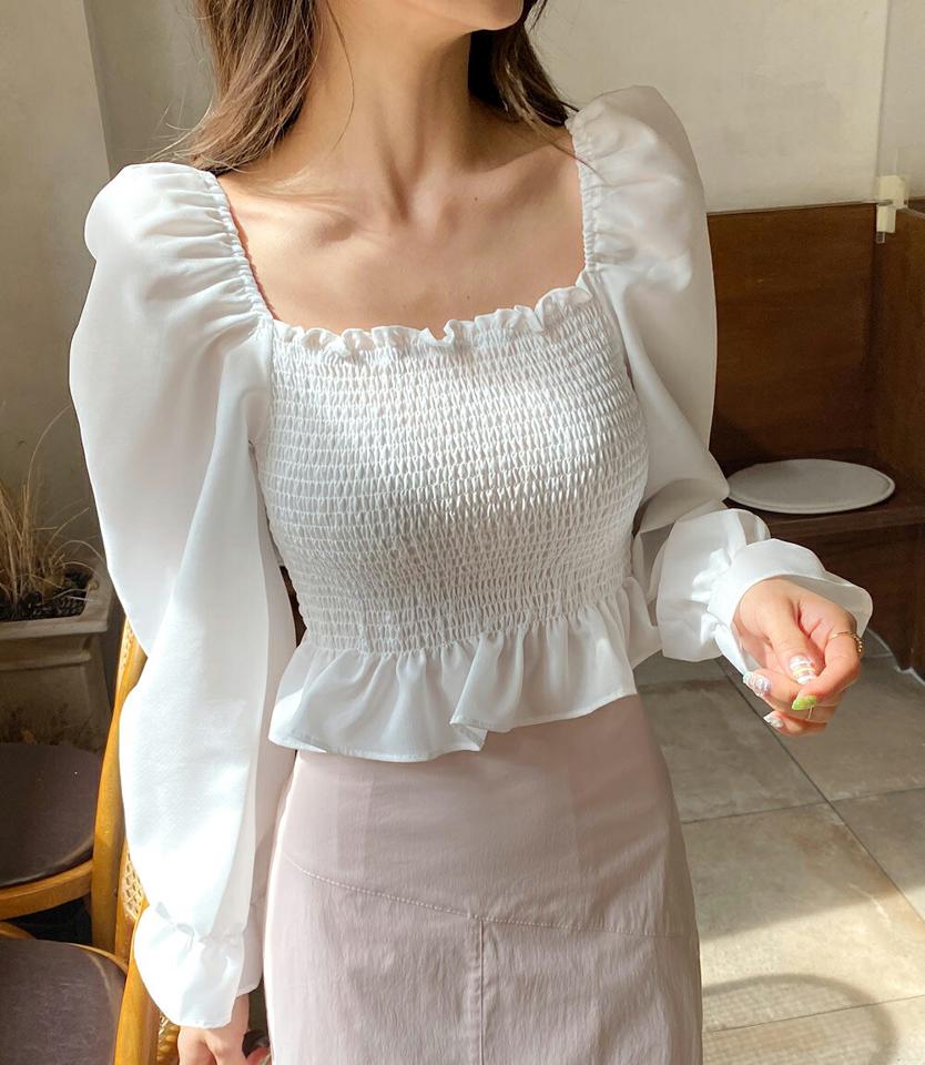 スクエアシャーリングブラウス・全3色・t67055 レディース 【bl】韓国ファッション トップス ブラウス 長袖 スクエアネック シャーリング パフスリーブ クロップド丈 シンプル カジュアル フェミニン 春 秋