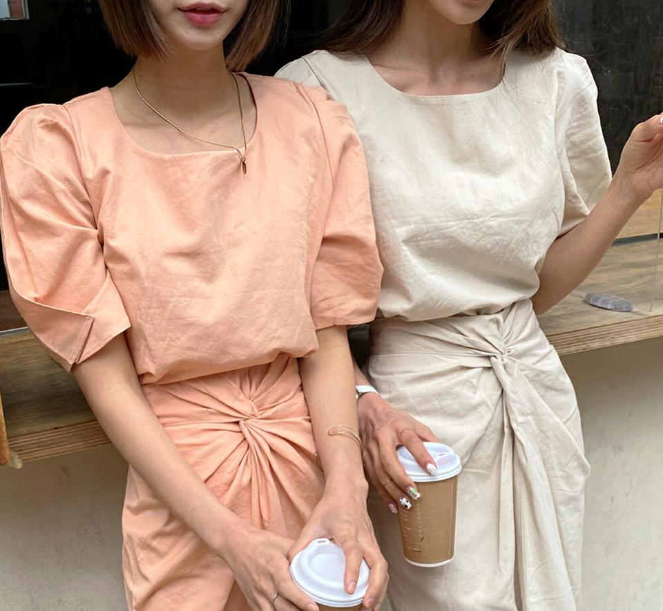 リネン混パフブラウス・全3色・t67050 レディース 【bl】韓国ファッション トップス ブラウス 半袖 ラウンドネック リネン混 パフスリーブ クロップド丈 かわいい 可愛い 無地 シンプル カジュアル フェミニン 夏 春 秋