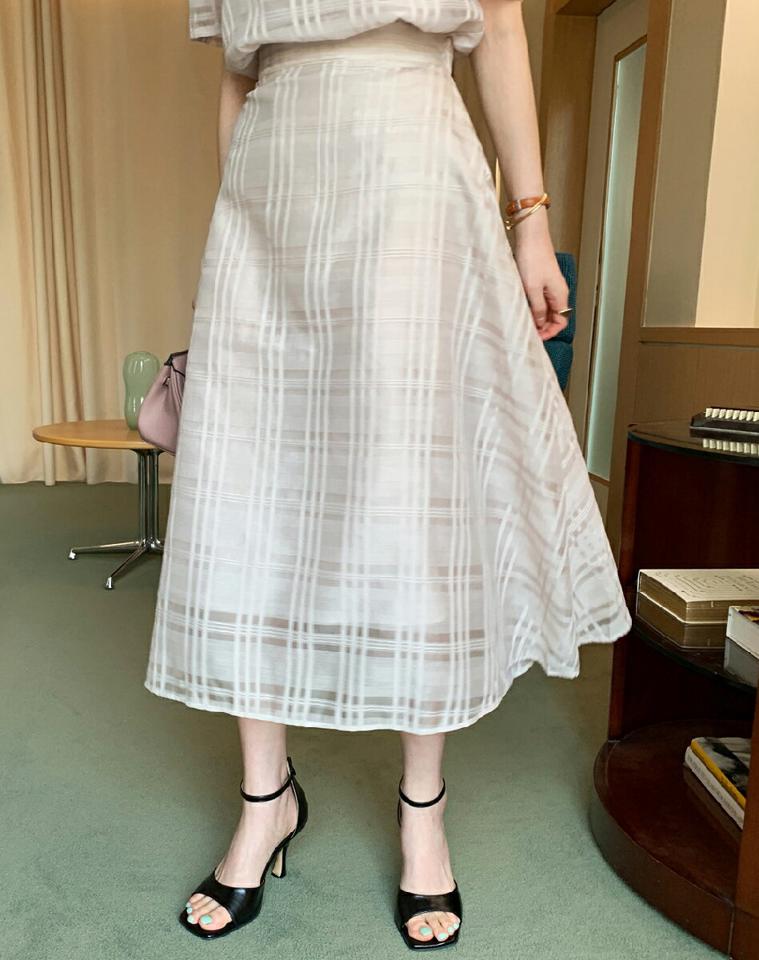 シアーチェックAラインスカート・全3色・b72152 レディース 【sk】スカート ロング丈 Aライン チェック柄 模様 春 夏 シアー 上品 フェミニン 可愛い かわいい きれいめ 大人っぽ フレア 体型カバー 韓国ファッション ハイホリHIHOLLI 人気 ボトムス