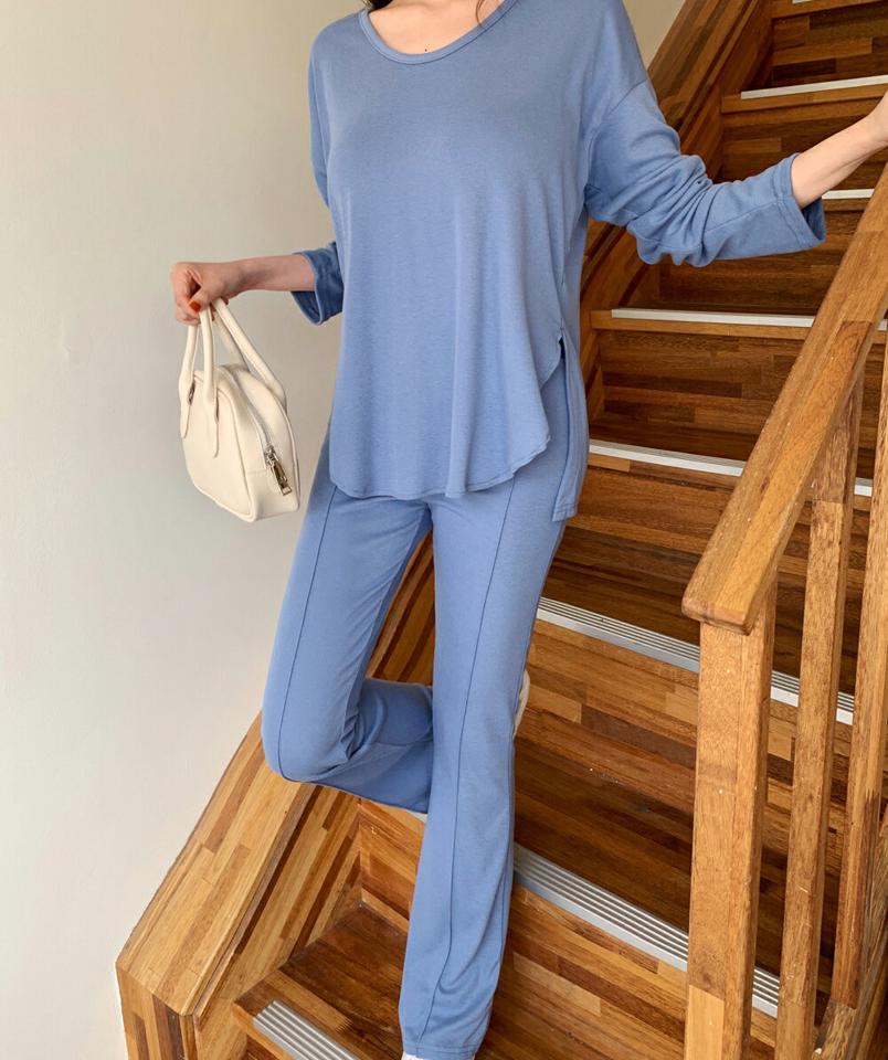 UネックラウンドヘムTシャツ&イージーフレアパンツSET・全3色・b00460 レディース 【pt】セットアップ setup トップス Tシャツ 長袖 ロンT パンツ ズボン フレア ウエストゴム 単色 無地 シンプル ラフ カジュル 春 秋 韓国ファッション