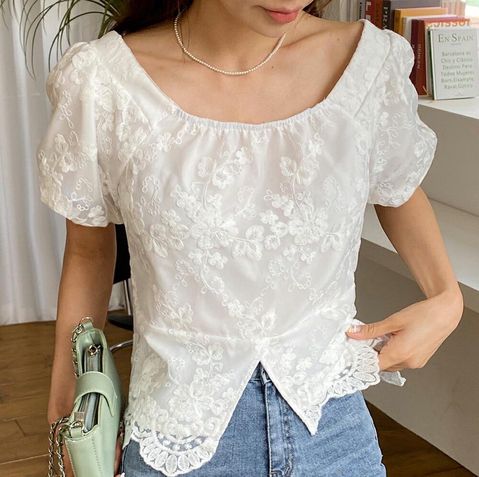 3WAYフラワーレースパフブラウス・全2色・b66526 レディース 【bl】トップス ブラウス 半袖 レース 総レース ガーリー かわいい 可愛い パフ袖 パフスリーブ 花柄 デコルテ 鎖骨 オフショルダー ゴム クロップド丈 春 夏 韓国ファッション