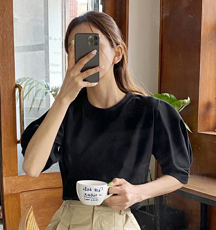 パフ半袖Tシャツ・全4色・t66522 レディース 【tops】トップス Tシャツ 半袖 ハーフスリーブ パフ袖 パフスリーブ 単色 無地 シンプル カジュアル かわいい 可愛い 無地T ラウンドネック ボリューム袖 春 夏 韓国ファッション