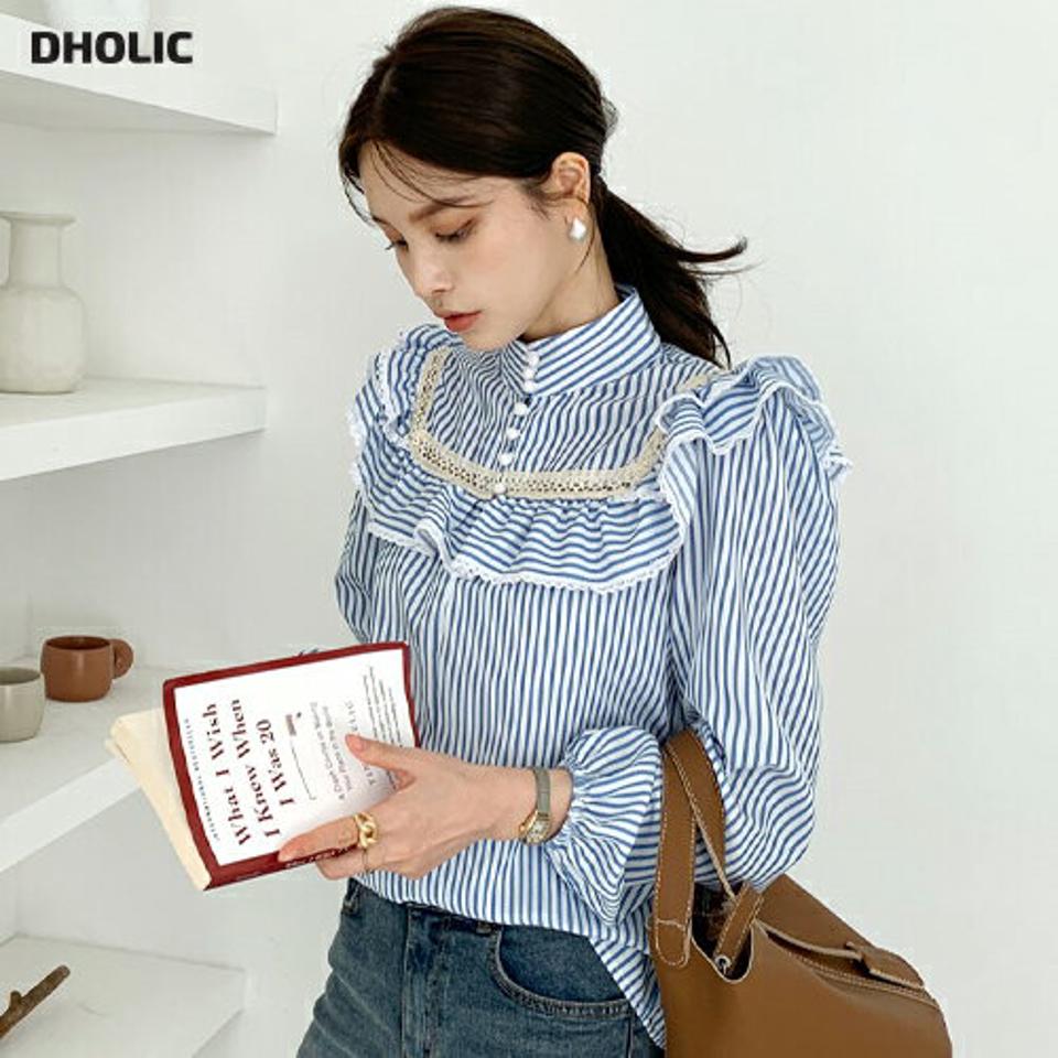 くるみボタンフリルストライプブラウス・全1色・b00369 レディース 【bl】トップス ブラウス 長袖 ハーフネック くるみボタン フリル ストライプ シンプル カジュアル フェミニン 春 秋 韓国ファッション ハイホリHIHOLLI