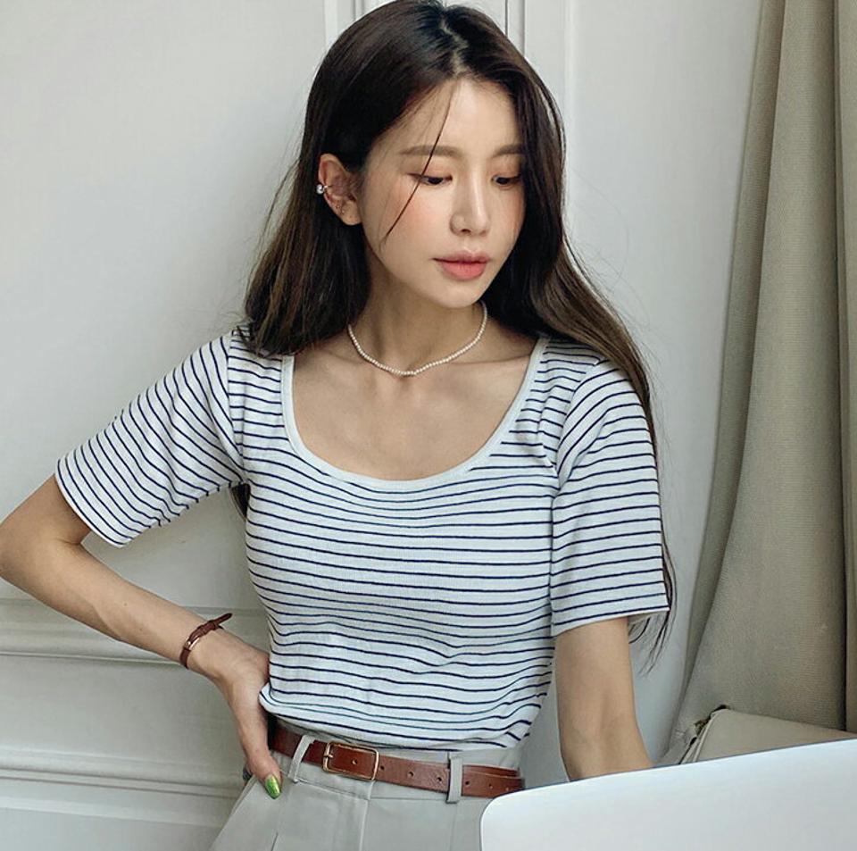 ボーダースクエアネック半袖Tシャツ・全3色・t00626 レディース 【tops】韓国ファッション トップス Tシャツ 大人 半袖 スクエアネック ボーダー リブ スリム タイト ハーフスリーブ シンプル フェミニン カジュアル 夏 春 秋