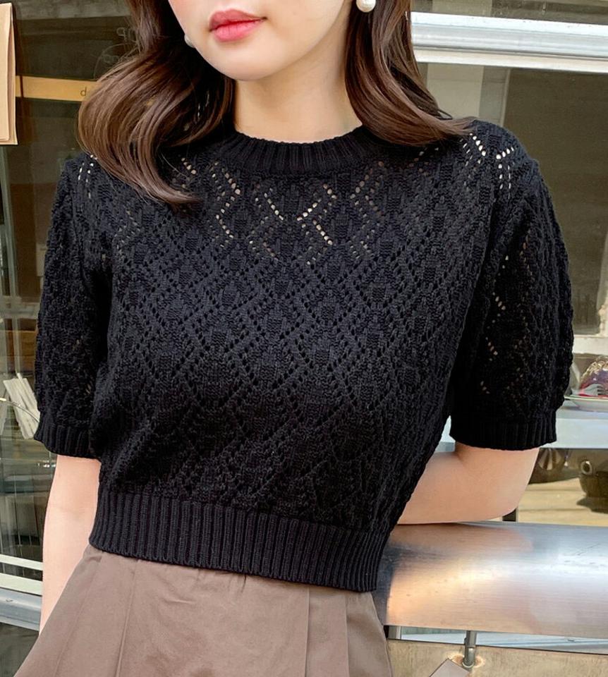 クロップドパンチングラウンドニット・全4色・t00660 レディース 【tops】韓国ファッション トップス ニット 大人 半袖 ラウンドネック クロップド丈 パンチング ジグザグ 柄ニット シンプル フェミニン カジュアル 夏 春 秋