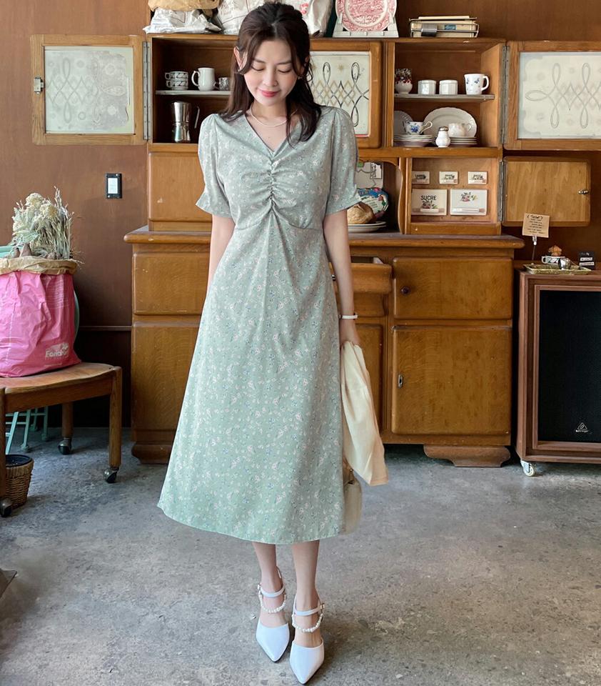 フローラルギャザーワンピース・全4色・t00637 レディース 【ops】韓国ファッション ワンピース ロング ロングワンピース 半袖 Vネック 花柄 フラワー フローラル ギャザー リボン ロング丈 シンプル フェミニン 夏 春 秋