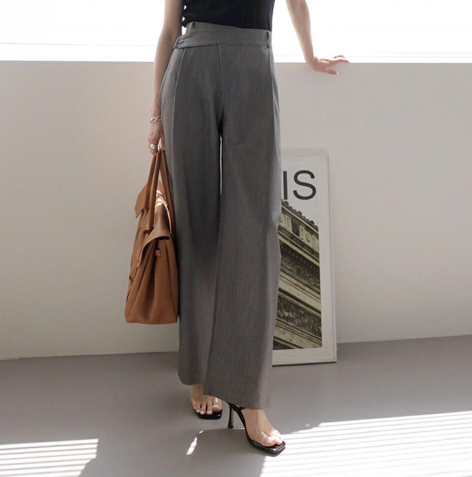 アンバランスボタンスラックス・全3色 レディース 【pt】パンツ スラックス ロング丈 無地 単色 シンプル ベーシック ボタン オフィスカジュアル ハイウエスト ワイド 大人っぽ きれいめ 春 夏 秋 冬 韓国ファッション ハイホリHIHOLLI