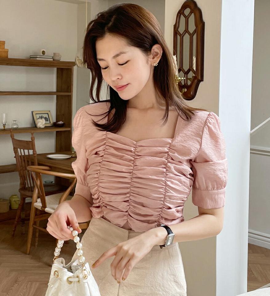 スクエアシャーリングブラウス・全3色・b66974 レディース 【bl】トップス ブラウス 半袖 ハーフスリーブ スクエアネック シャーリング デコルテ 鎖骨 単色 かわいい フェミニン 大人 春 夏 韓国ファッション