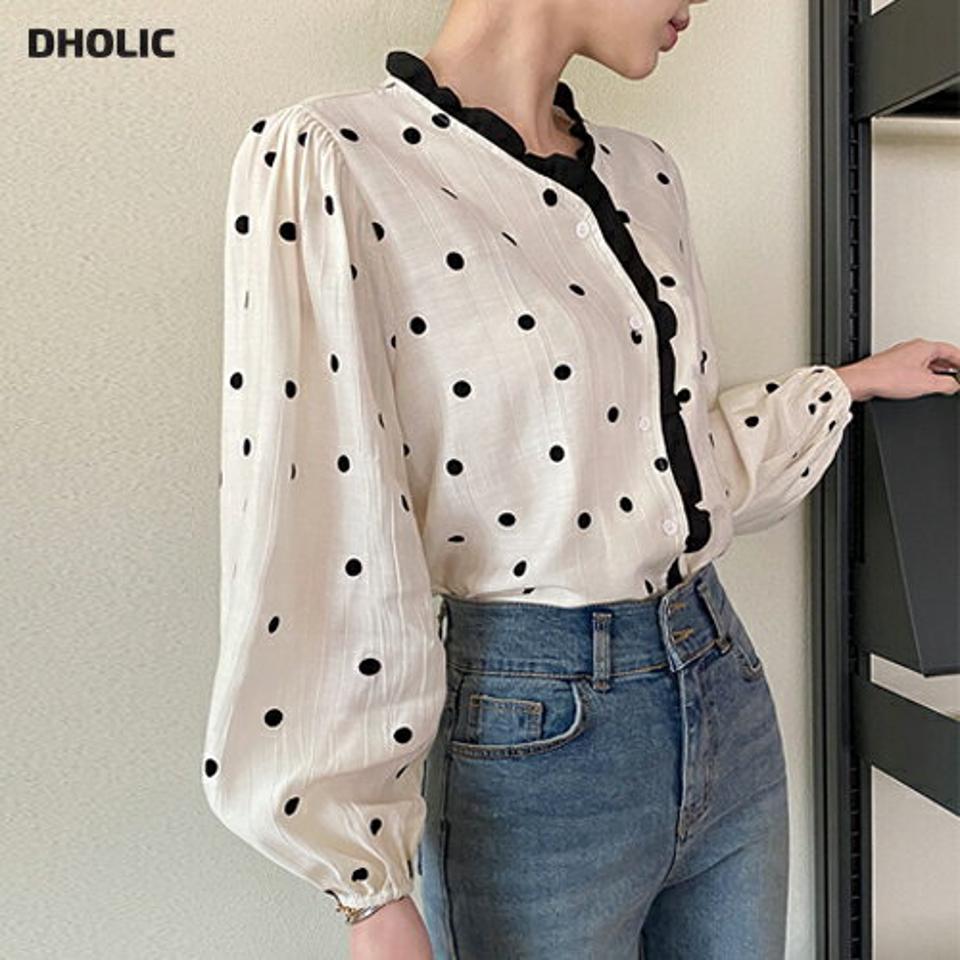 Vネックフリルドットブラウス・全1色 レディース 【bl】ブラウス トップス 長袖 ドット 柄 配色 模様 フリル Vネック 可愛い かわいい 春 秋 フェミニン ガーリー パフ モノトーン 韓国ファッション ハイホリHIHOLLI