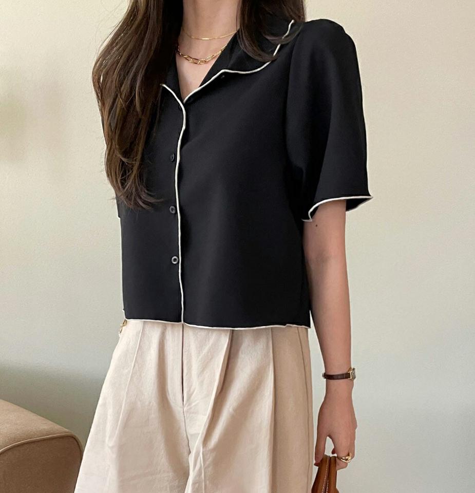 配色カラークロップドブラウス・全3色 レディース 【bl】ブラウス トップス 半袖 配色 柄 クロップド丈 パフ袖 ボタン パステル モノトーン 襟 可愛い かわいい 上品 フェミニン ガーリー シンプル 春 夏 韓国ファッション ハイホリHIHOLLI