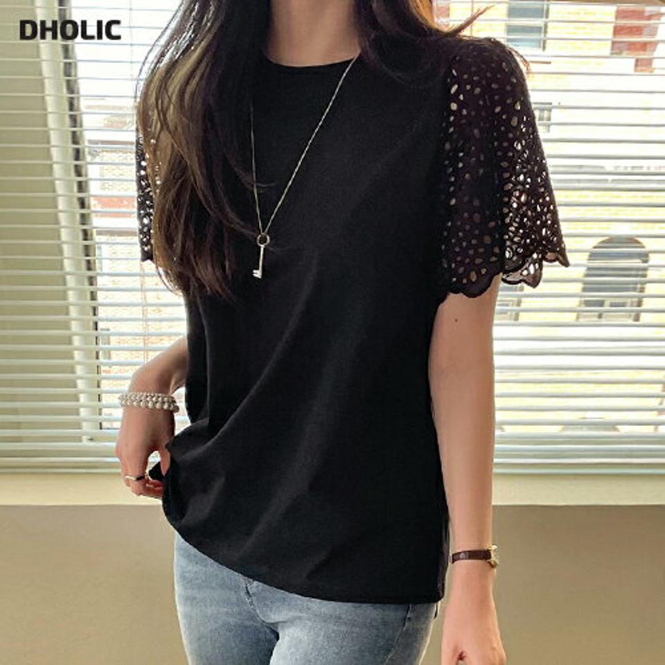 【10%OFF】アイレットレーススリーブTシャツ・全3色 レディース 【tops】トップス 半袖 Tシャツ 単色 スカラップ レース 透け感 カジュアル 上品 フェミニン 春 夏 アイボリー グリーン ブラック 二の腕カバー 韓国ファッション ハイホリHIHOLLI セール SALE