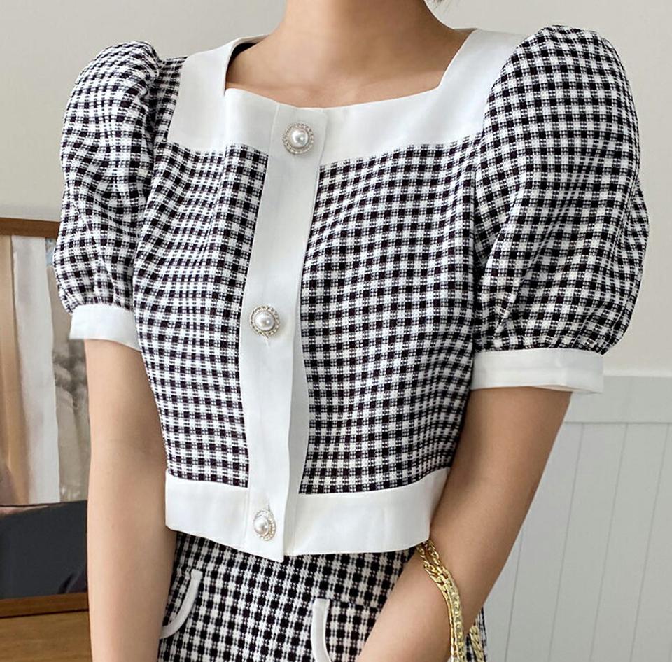 【10%OFF】配色チェックスクエアブラウス・全2色・t67128 レディース 【bl】トップス ブラウス 半袖 パフ袖 パフスリーブ チェック柄 ギンガムチェック ガーリー 配色 かわいい 可愛い パールボタン クロップド丈 スクエアネック 春 夏 韓国ファッション blsセール