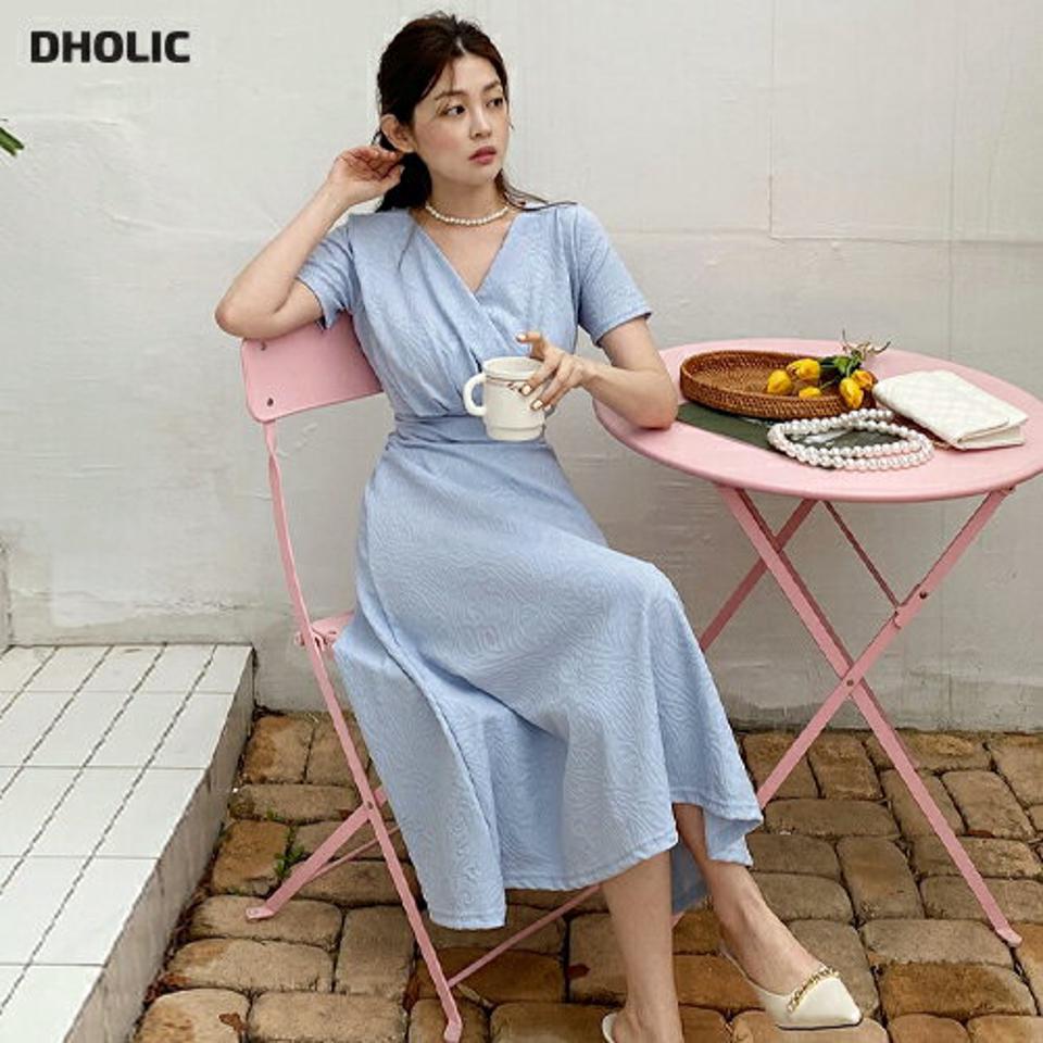 ≪人気商品再入荷≫エンボスカシュクールワンピース・全3色・b66576 レディース 【ops】ワンピース ロング丈 ロングワンピース カシュクール エンボス 半袖 フェミニン 上品 ギャザー Vネック 水色 春 夏 人気 韓国ファッション