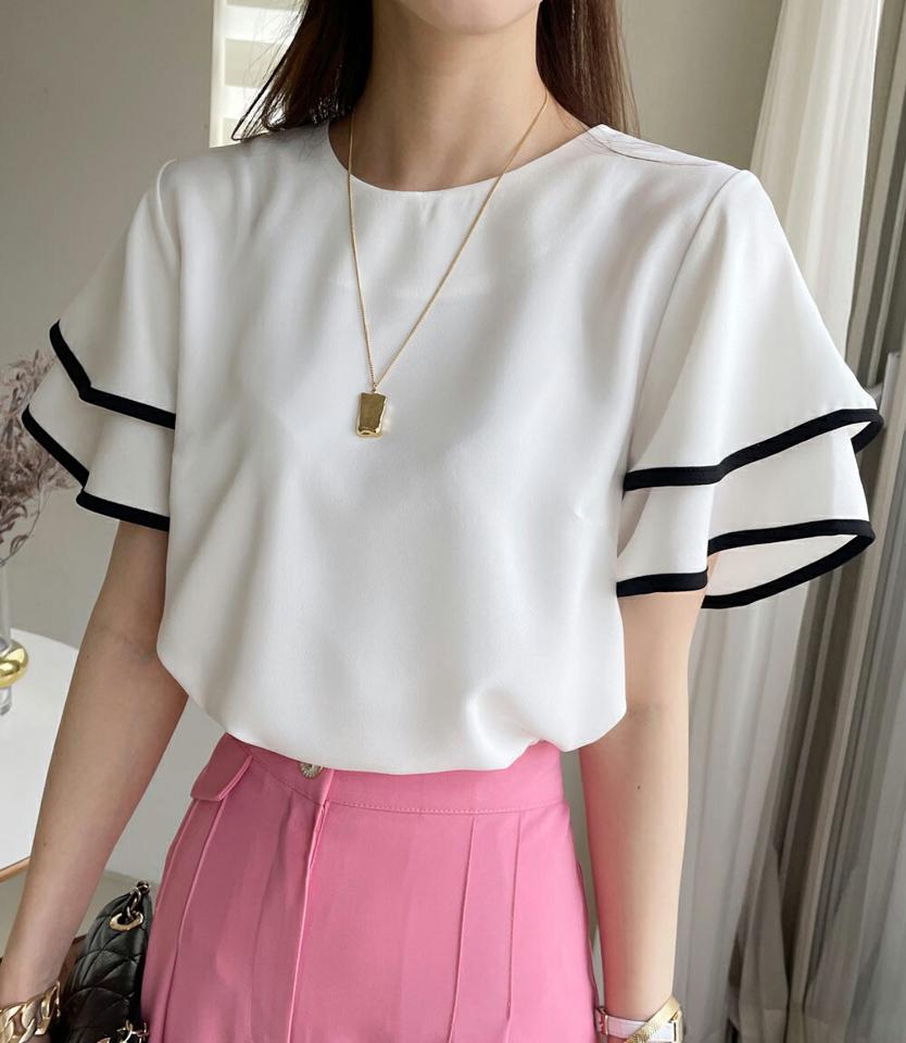 配色ティアードスリーブブラウス・全3色・72146 レディース 【bl】トップス ブラウス 半袖 配色 フレア ラッフル ティアード シンプル カジュアル フェミニン 上品 二の腕カバー きれいめ 夏 春 秋 韓国ファッション HIHOLLI 人気