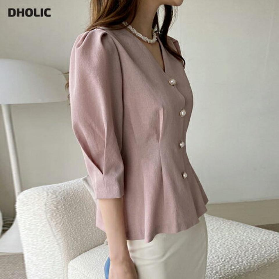 【スーパーセール特価】タックフェイクパールボタンブラウス・全3色・b72129 レディース 【bl】トップス ブラウス 7分袖 Vネック タック フェイクパール ボタン 無地 シンプル カジュアル フェミニン 体型カバー 夏 春 秋 韓国ファッション ハイホリHIHOLLI
