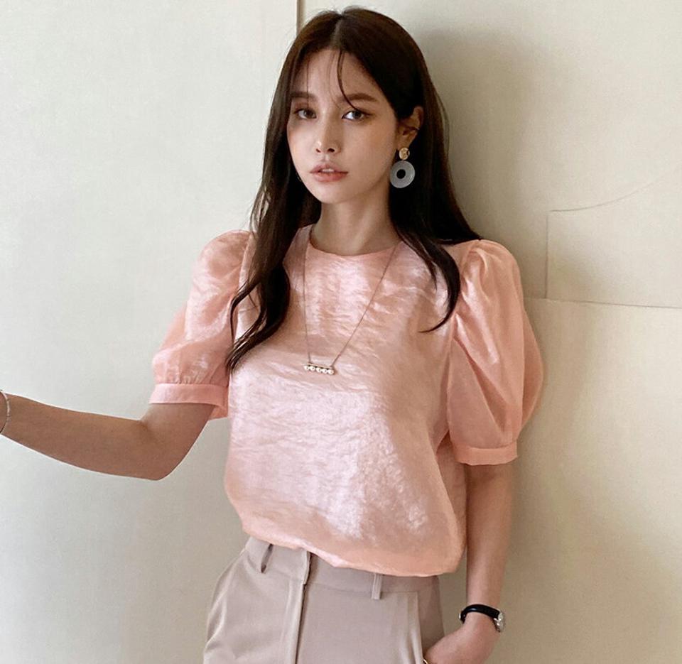 リンクルシアーブラウス・全2色・t71951 レディース 【bl】ブラウス トップス 半袖 単色 無地 シンプル パフスリーブ パフ袖 パステル 春 夏 リンクル シアー 透け感 上品 フェミニン 可愛い かわいい 韓国ファッション ハイホリHIHOLLI