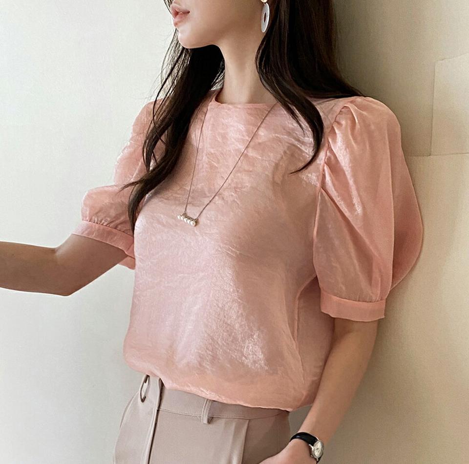 リンクルシアーブラウス・全2色・t71951 レディース 【bl】ブラウス トップス 半袖 単色 無地 シンプル パフスリーブ パフ袖 パステル 春 夏 リンクル シアー 透け感 上品 フェミニン 可愛い かわいい 韓国ファッション ハイホリHIHOLLI