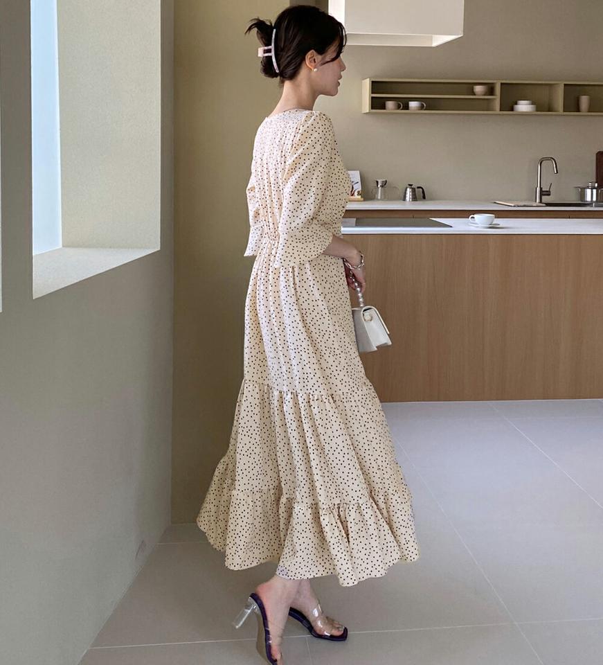 ウエストゴムカシュクールドットワンピース・全2色・b71960 レディース 【ops】ワンピース 七分丈 七分袖 ロング丈 ドット 柄 模様 ウエストゴム Vネック 鎖骨 デコルテ フェミニン ティアード 春 夏 韓国ファッション ハイホリHIHOLLI
