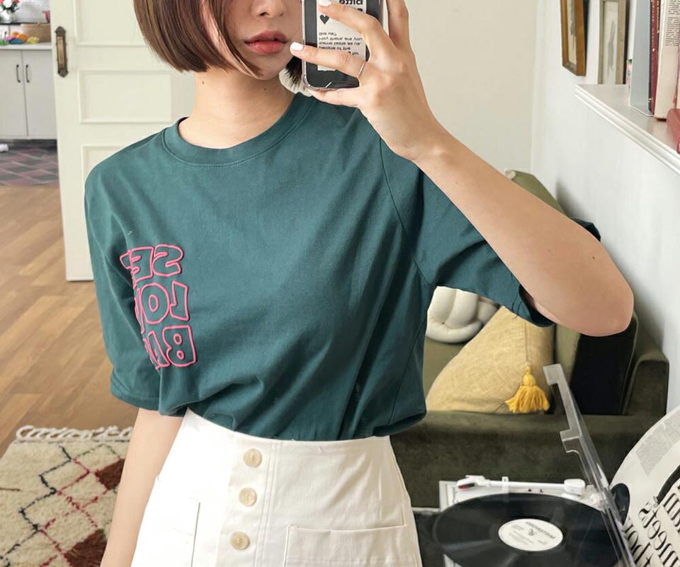 ラウンド刺繍ロゴTシャツ・全4色・t00665 レディース 【tops】トップス Tシャツ ロゴT ロゴ 半袖 ハーフスリーブ カジュアル ラフ 刺繍 ラウンドネック 春 夏 韓国ファッション