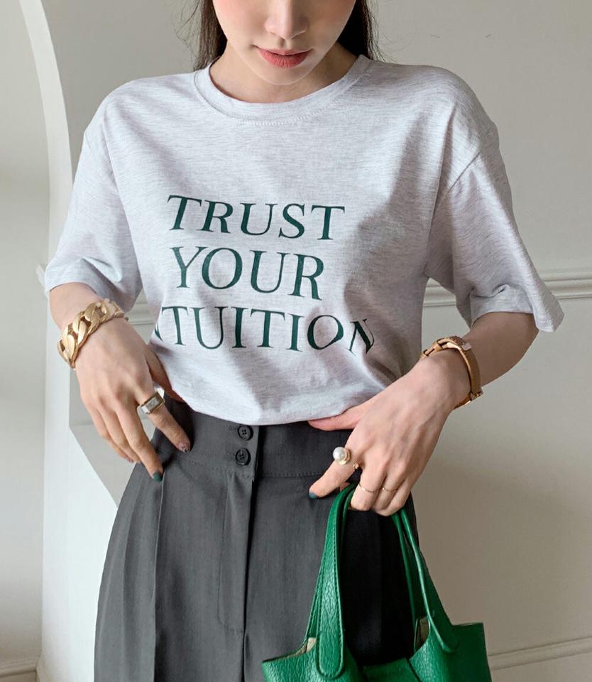 英字レタリング半袖Tシャツ・全3色・b72125 レディース 【tops】トップス Tシャツ 大人 半袖 ラウンドネック 英字 レタリング ロゴ シンプル 体型カバー フェミニン カジュアル 夏 春 秋 韓国ファッション ハイホリHIHOLLI