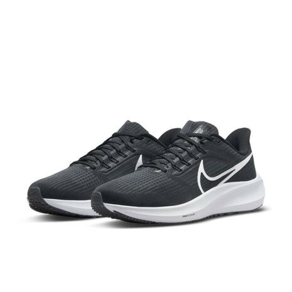 ナイキ（NIKE）（レディース）ランニングシューズ エア ズーム ペガサス 39 DH4072-001