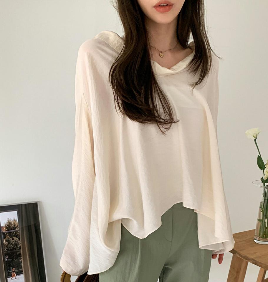 Uネックカラーフレアブラウス・全2色・t00451 レディース 【bl】ブラウス トップス 長袖 単色 無地 シンプル ラグラン パステル 楽ちん ラフ 体型カバー Uネック 鎖骨 デコルテ カジュアル 春 夏 フェミニン 韓国ファッション ハイホリHIHOLLI