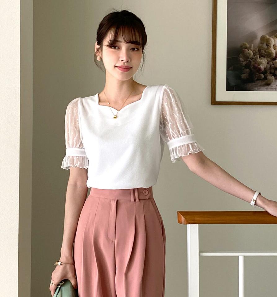 メッシュドットスリーブブラウス・全3色・t72186 レディース 【bl】ブラウス トップス 半袖 異素材 メッシュ ドット 柄 模様 パフスリーブ パフ袖 フェミニン 二の腕カバー ハートネック 春 夏 かわいい 可愛い 韓国ファッション ハイホリHIHOLLI