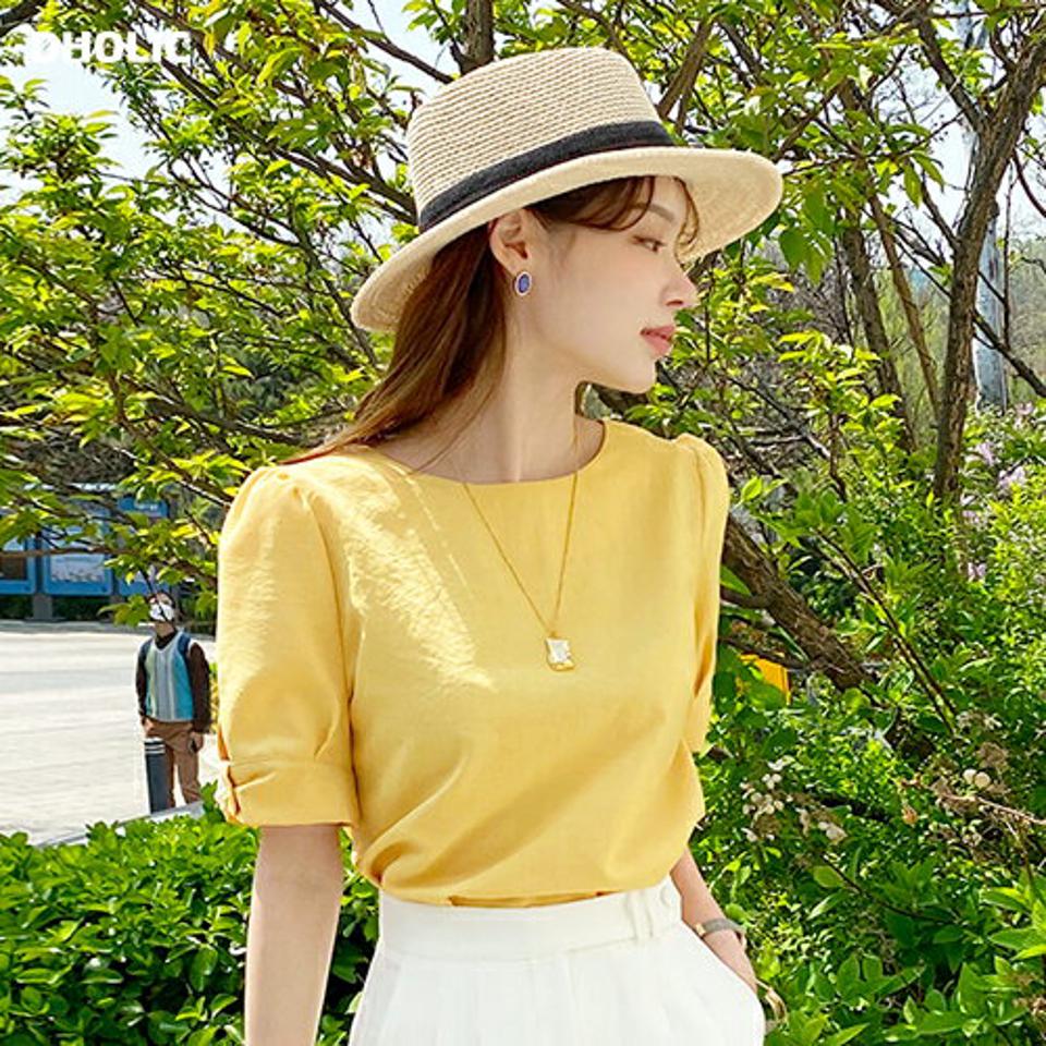 フェイクパールスリットスリーブブラウス・全3色・t72188 レディース 【bl】ブラウス トップス 単色 シンプル ベーシック 無地 半袖 パステル 春 夏 カジュアル 可愛い かわいい フェイクパール 黄色 スリット 韓国ファッション ハイホリHIHOLLI