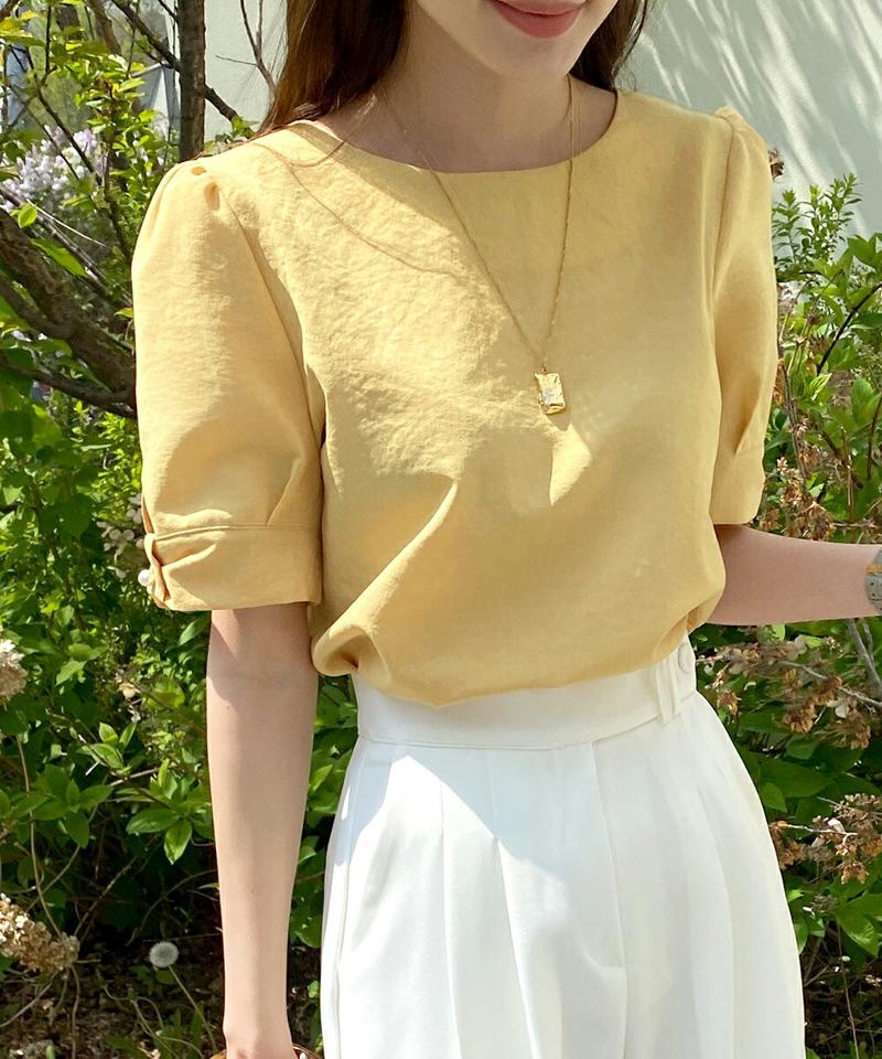 フェイクパールスリットスリーブブラウス・全3色・t72188 レディース 【bl】ブラウス トップス 単色 シンプル ベーシック 無地 半袖 パステル 春 夏 カジュアル 可愛い かわいい フェイクパール 黄色 スリット 韓国ファッション ハイホリHIHOLLI
