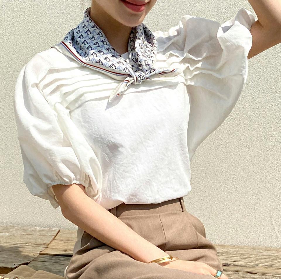 ピンタックパフスリーブブラウス・全4色・b72191 レディース 【bl】ブラウス トップス 半袖 単色 無地 シンプル ベーシック パフ袖 パフスリーブ 春 夏 二の腕カバー カジュアル フェミニン 楽ちん 体型カバー 韓国ファッション ハイホリHIHOLLI