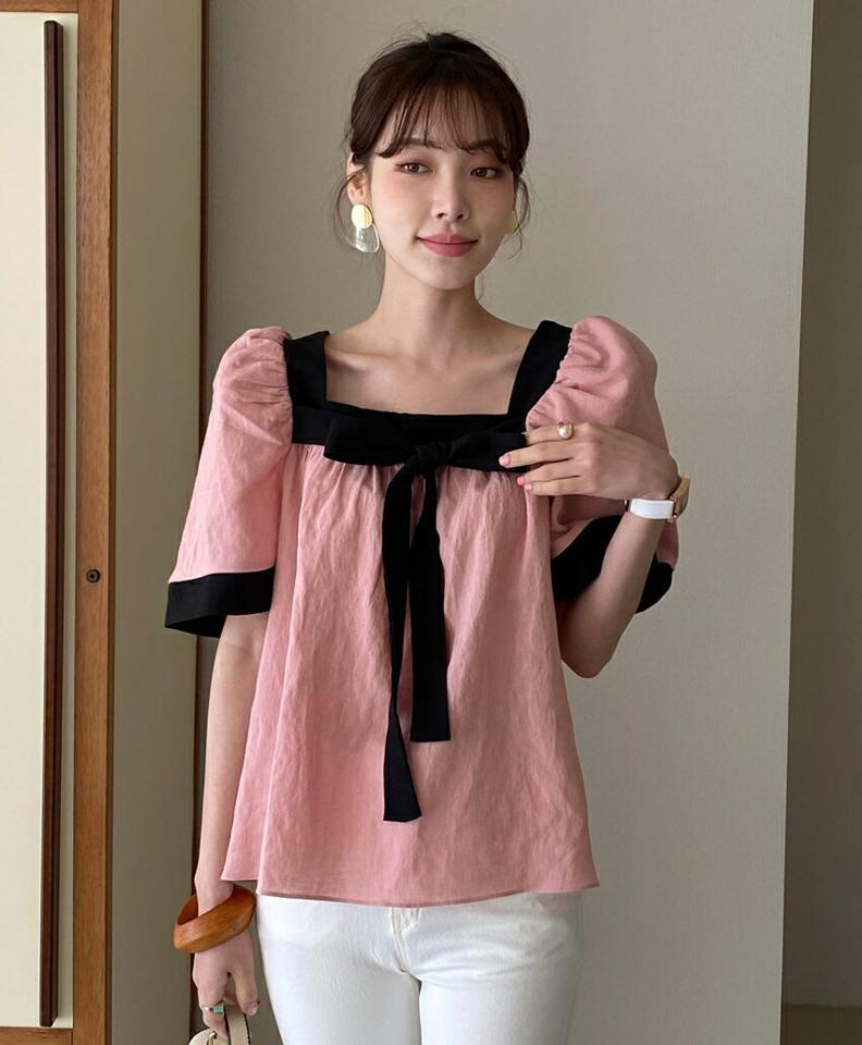 2WAYリボン配色ブラウス・全4色・t72193 レディース 【tops】トップス 半袖 配色 柄 模様 リボン バックシャン 2WAY 前後着用 リネン混 ギャザー スクエアネック 鎖骨 デコルテ 春 夏 ピンク フェミニン カジュアル 韓国ファッション ハイホリHIHOLLI