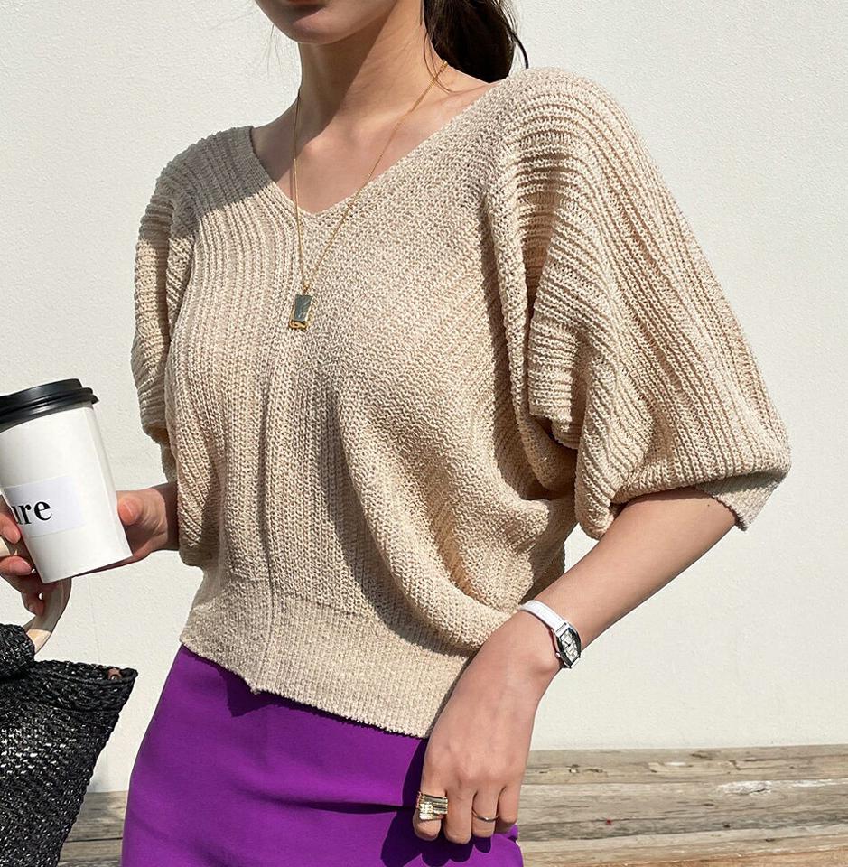 【マラソン特価】クロップドルーズフィットニット・全3色・b72197 レディース 【tops】トップス ニット 単色 無地 シンプル 五分丈 5分丈 Vネック 鎖骨 デコルテ 体型カバー ゆったり クロップド丈 春 夏 フェミニン ピンク 韓国ファッション ハイホリHIHOLLI