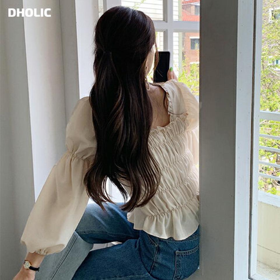 シャーリングフリルブラウス・全3色・t00540 レディース 【bl】韓国ファッション トップス ブラウス 長袖 ハートネック シャーリング フリル シフォン クロップド丈 可愛い かわいい シンプル カジュアル フェミニン 春 秋