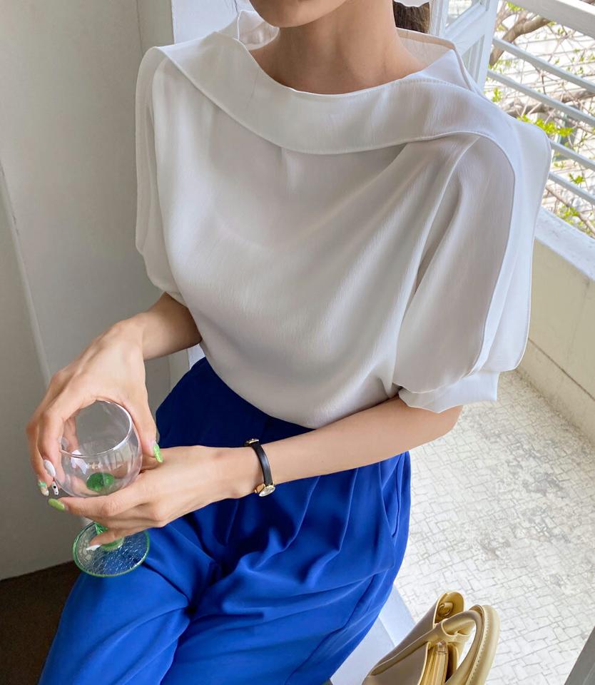 フリルボートネックブラウス・全4色・t00571 レディース 【bl】韓国ファッション トップス ブラウス 半袖 ボートネック フリル パフショートスリーブ フリル かわいい 可愛い 無地 シンプル カジュアル フェミニン 体型カバー 夏 春 秋