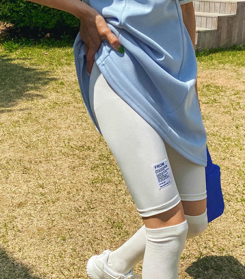 レタリングパッチストレッチハーフレギンス・全3色・t02183 レディース 【pt】半ズボン ハーフパンツ ハーフレギンス レギンス ロゴ カジュアル シンプル ラフ スポーツ ウエストゴム スポーティー 春 夏 韓国ファッション GOLFWEAR ゴルフウェア