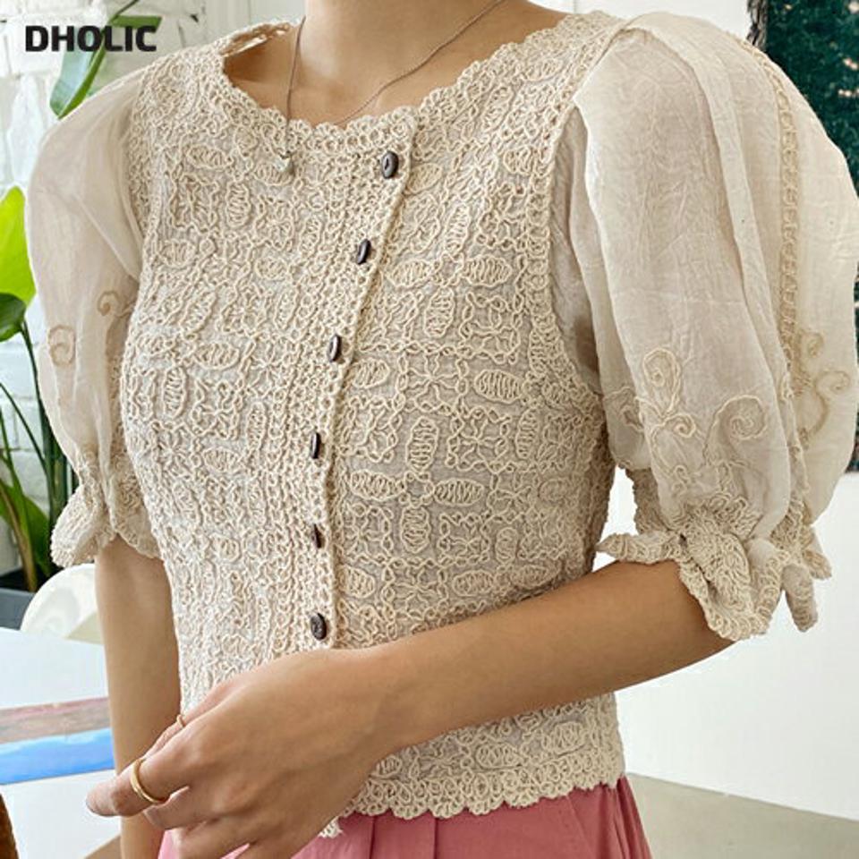 スクエアネック刺繍レースブラウス・全2色・b66598 レディース 【bl】トップス ブラウス 半袖 ハーフスリーブ パフ袖 パフスリーブ 刺繍 フェミニン きれいめ 大人 二の腕カバー クロップド丈 ゴム スカラップヘム 春 夏 韓国ファッション