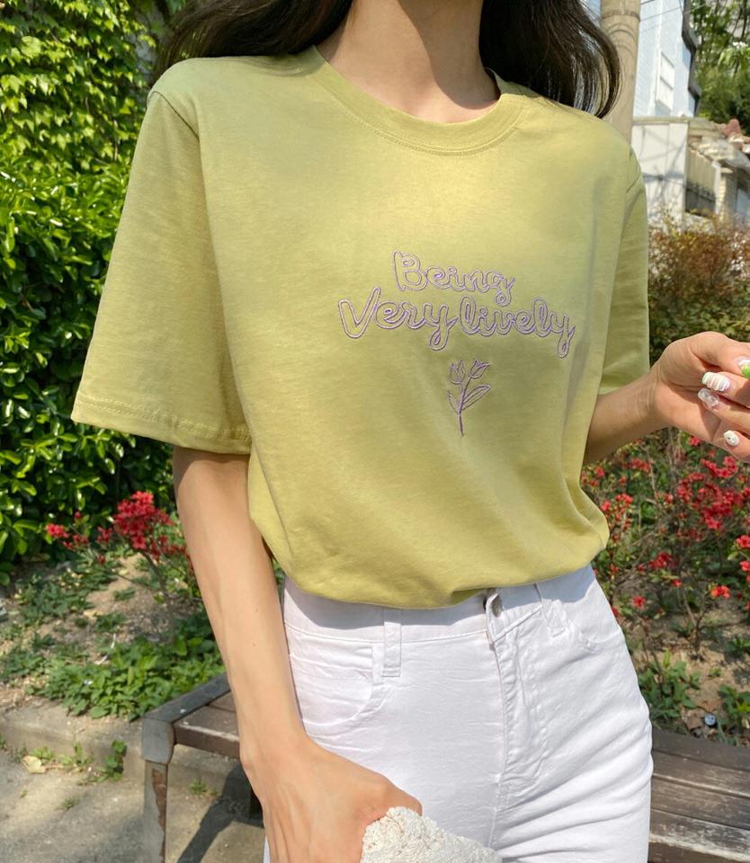刺繍レタリングラウンドTシャツ・全4色・b00707 レディース 【tops】トップス Tシャツ 半袖 ロゴT レタリング ロゴ カジュアル ラウンドネック ハーフスリーブ くすみ 春 夏 韓国ファッション