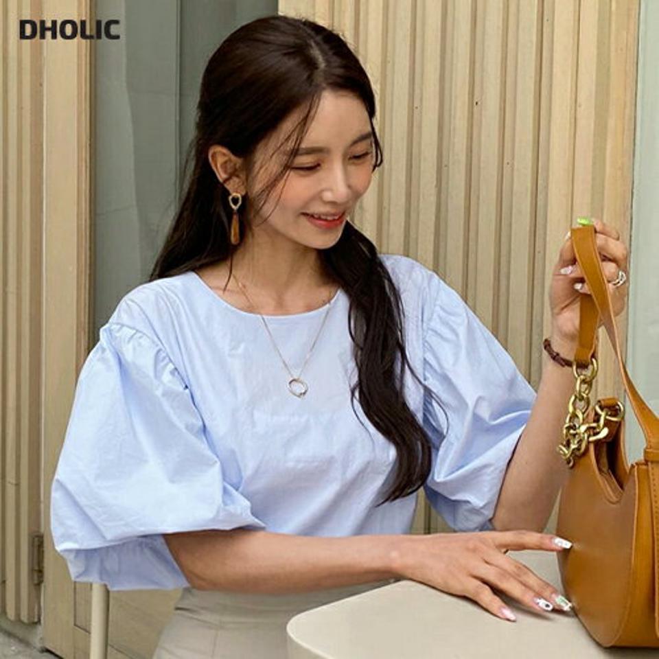 バルーンスリーブラウンドブラウス・全4色・t00745 レディース 【bl】トップス ブラウス 半袖 ハーフスリーブ パフスリーブ バルーンスリーブ ボリューム袖 袖コン 単色 無地 シンプル フェミニン 大人 水色 二の腕カバー 春 夏 韓国ファッション