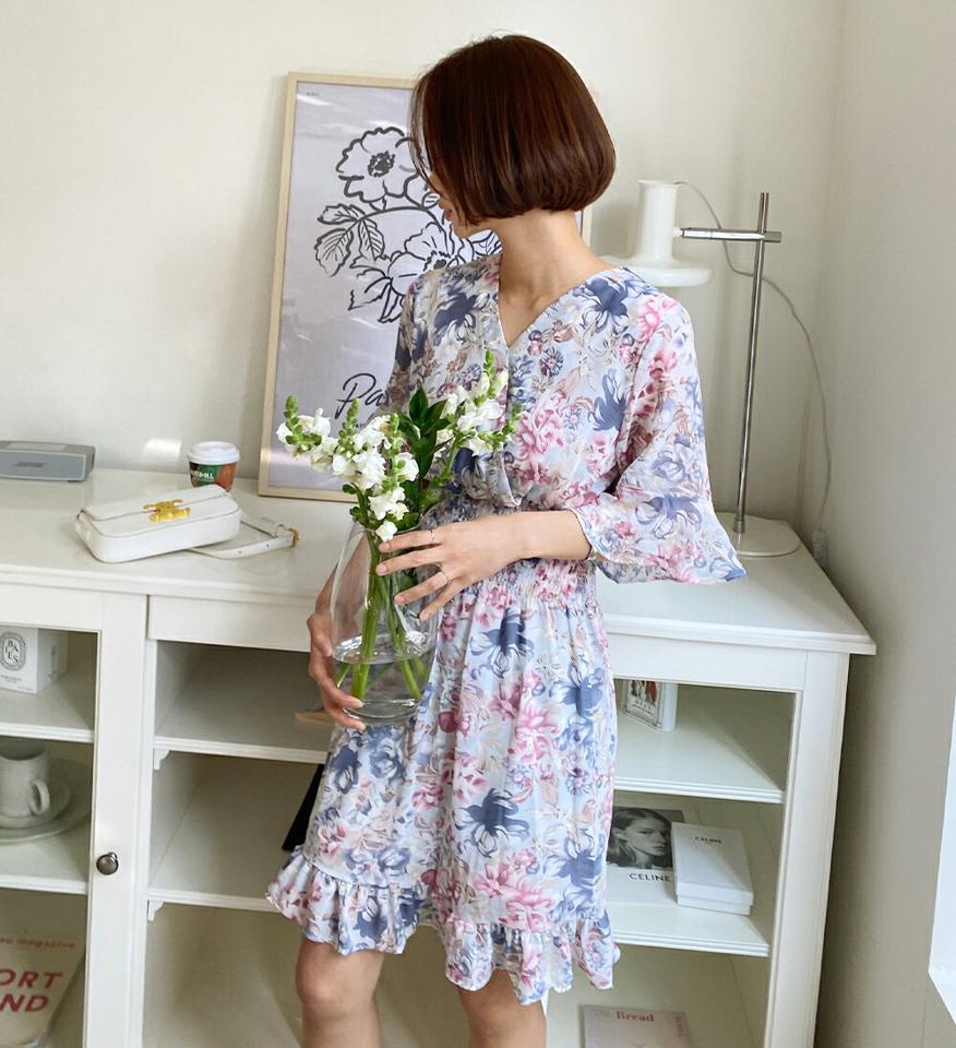 フローラルシャーリングカシュクールワンピース・全2色・t67359 レディース 【ops】韓国ファッション ワンピース ミディ ミディワンピース 半袖 Vネック 花柄 フラワー フローラル シャーリング カシュクール ミディ丈 可愛い シンプル 夏 春 秋