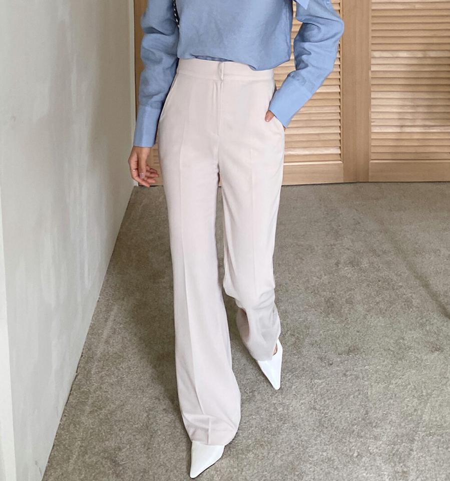 バックゴムストレートスラックス・全3色・b67295 レディース 【pt】韓国ファッション ボトムス ロング ロングパンツ スラックスパンツ スラックス バックゴム ストレート プレス加工 無地 シンプル 体型カバー フェミニン カジュアル 春 秋