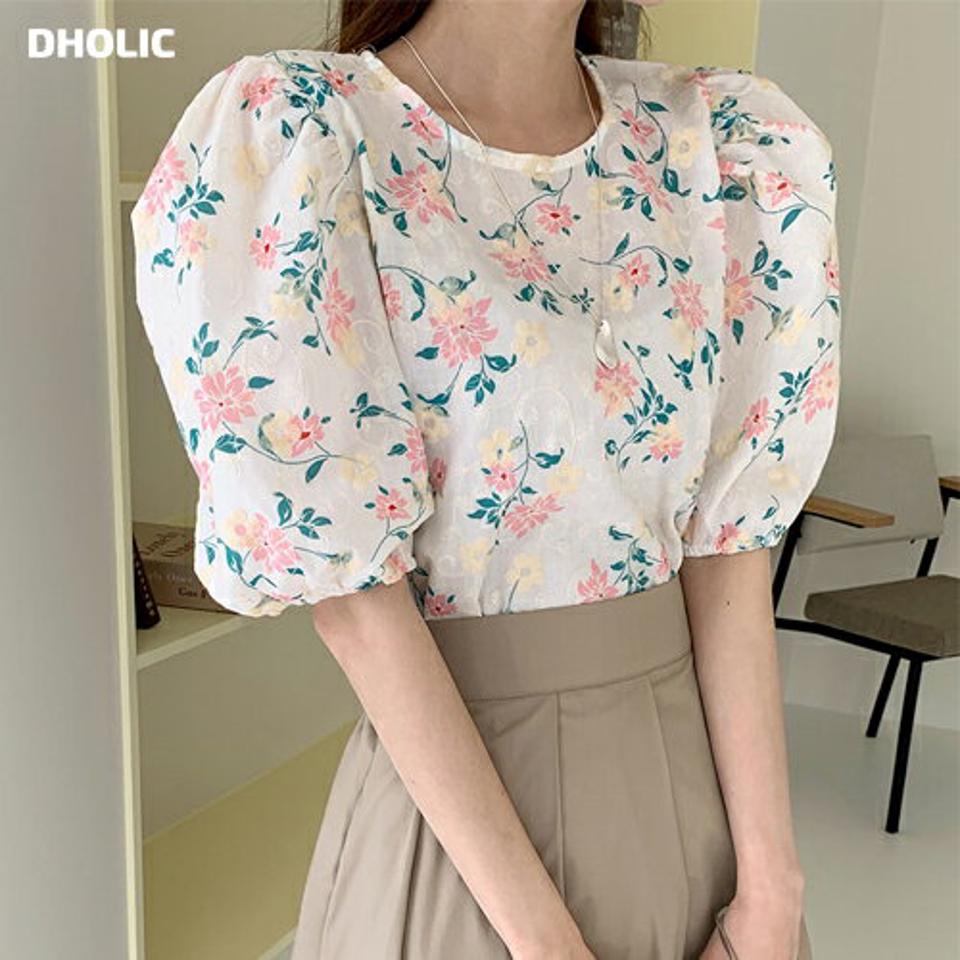 フローラル刺繍パフブラウス・全2色・t72032 レディース 【bl】ブラウス トップス 半袖 花柄 柄 フローラル パステル 刺繍 パフスリーブ ゆったり パール調 ボタン 春 夏 フェミニン ガーリー 上品 二の腕カバー 韓国ファッション ハイホリHIHOLLI