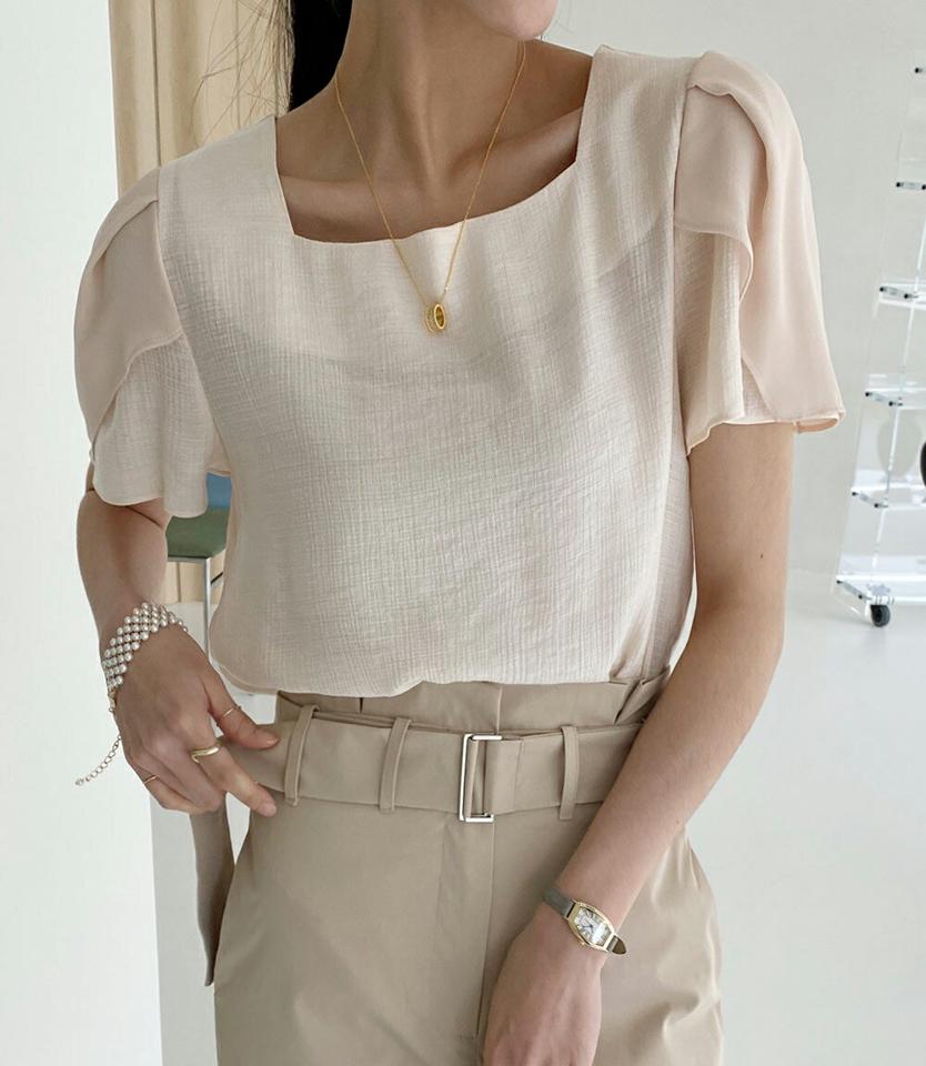 チューリップスリーブブラウス・全3色・t72033 レディース 【bl】ブラウス トップス 半袖 単色 無地 シンプル ベーシック オフィス パステル チューリップ 二の腕カバー スクエアネック デコルテ 春 夏 フェミニン 韓国ファッション ハイホリHIHOLLI