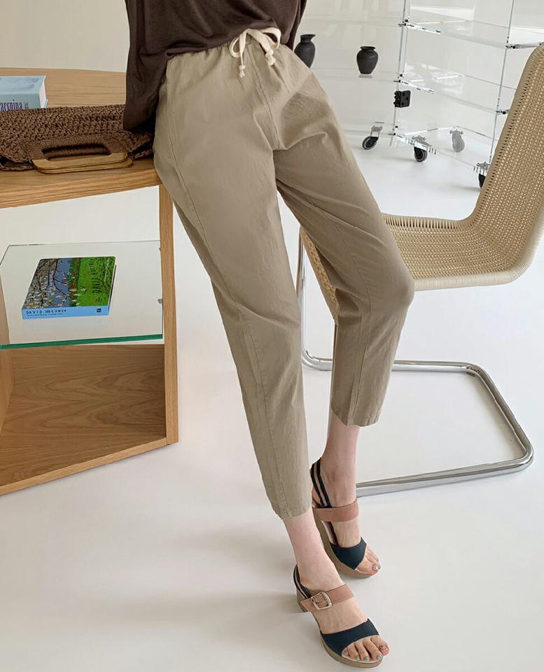 コットン混ウエストゴムクロップドパンツ・全4色・b72053 レディース 【pt】パンツ ロング丈 単色 無地 シンプル ベーシック ウエストゴム 紐 ひも コットン混 クロップド丈 ハイウエスト 春 夏 カジュアル 大人っぽ 韓国ファッション ハイホリHIHOLLI
